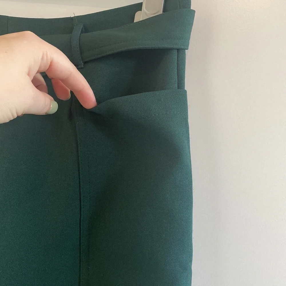 Oscar St size small dark green pencil skirt with mid split & belt detail - Picture 4 of 7